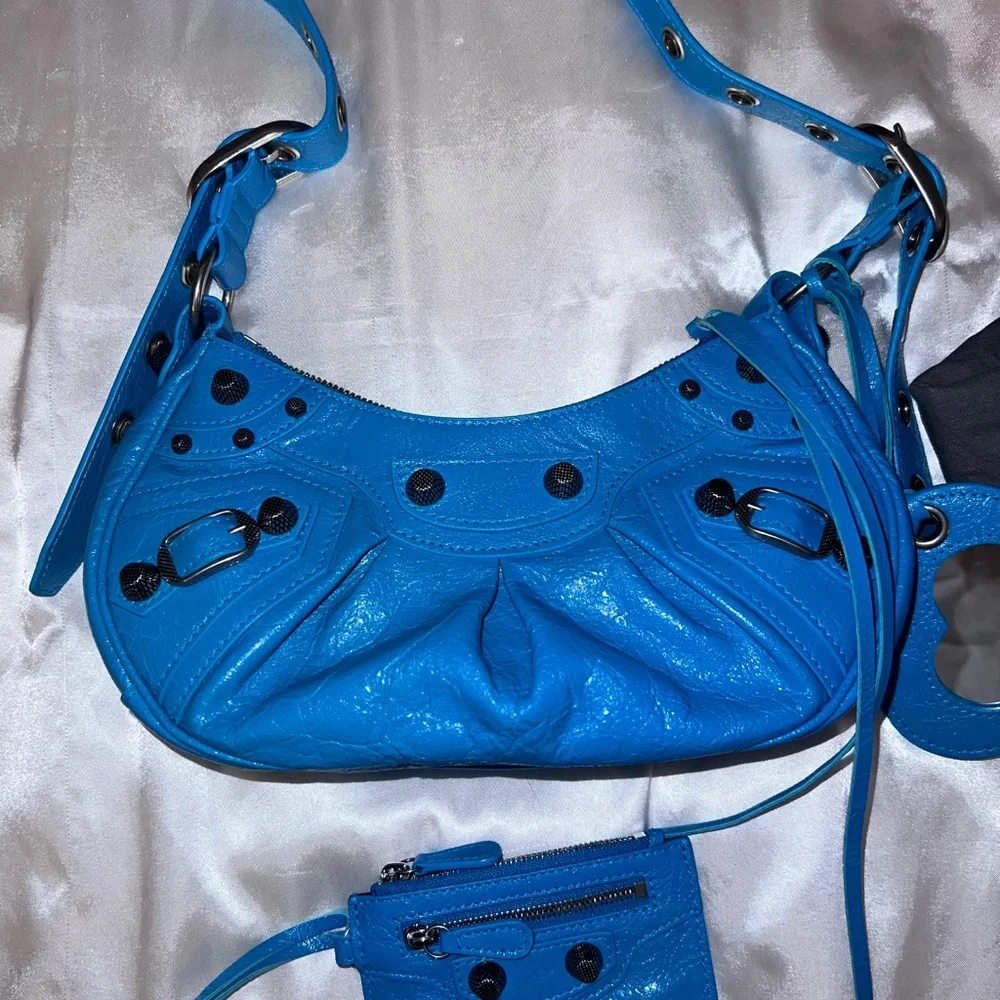 💕🚨SALE NWT Authentic Balenciaga Le Cagole XS in Turquoise / Blue Leather - Picture 7 of 9